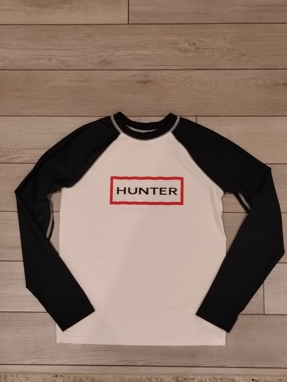 Hunter Kids White and Black Long-Sleeve Rashguard with Red Logo